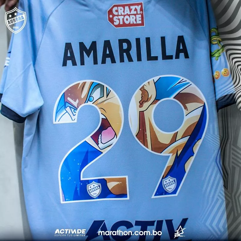 Un club bolivien rend hommage au créateur de Dragon Ball Z sur ses maillots