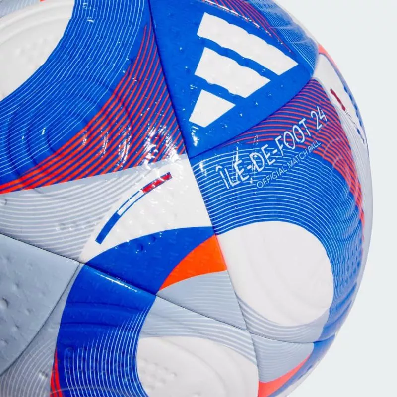 adidas présente le ballon des Jeux Olympiques de Paris 2024