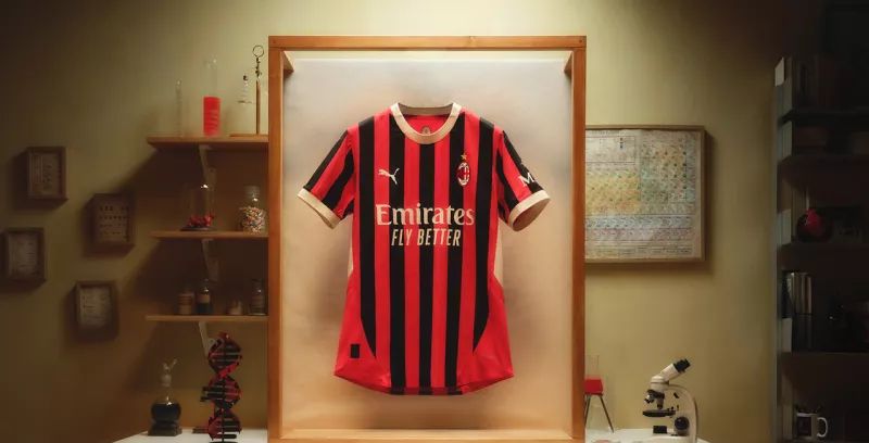 L’AC Milan révèle son nouveau maillot domicile pour la saison 2024-2025