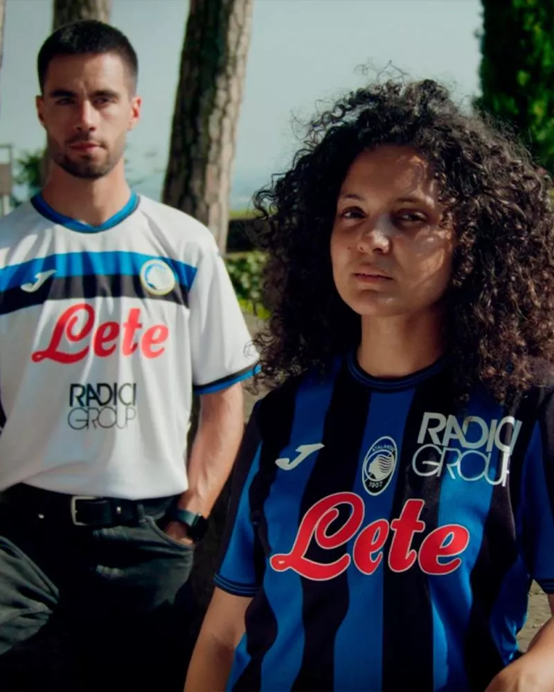 Un horrible sponsor débarque sur les nouveaux maillots de l'Atalanta