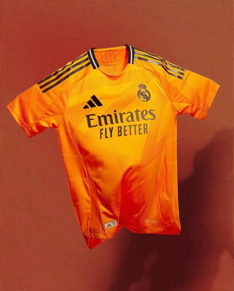 Le orange débarque sur le nouveau maillot extérieur du Real Madrid