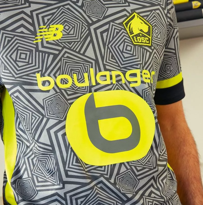 Le LOSC dévoile son troisième maillot inspiré de la Citadelle de Lille