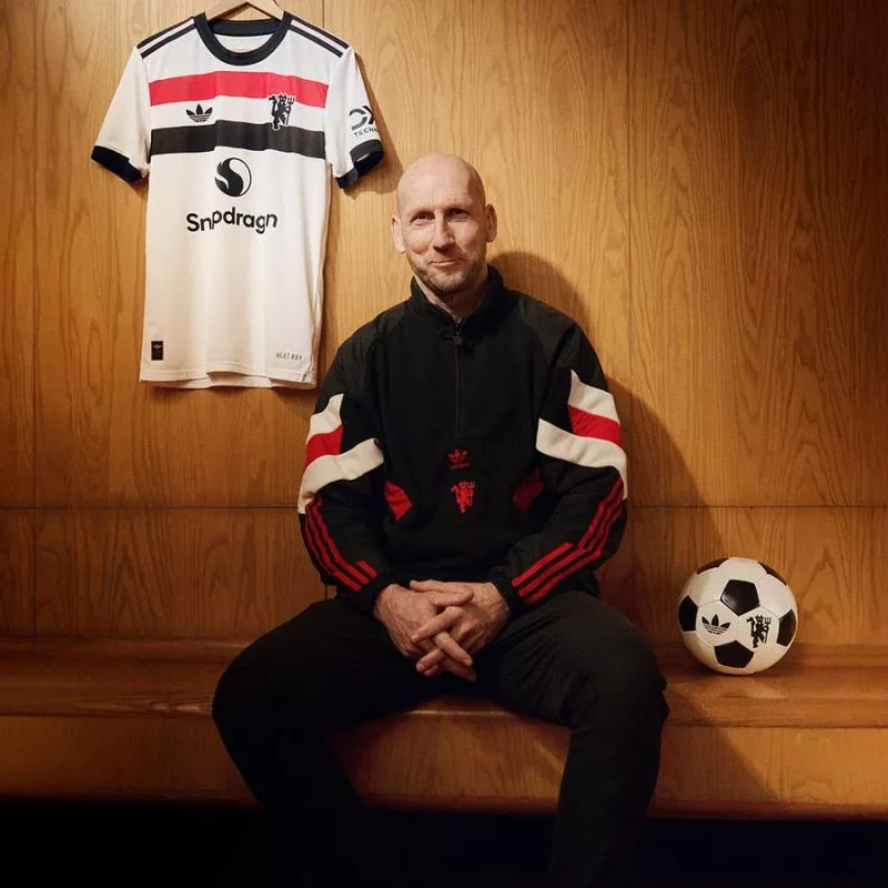 adidas réalise une nouvelle collection lifestyle pour Arsenal et Manchester United