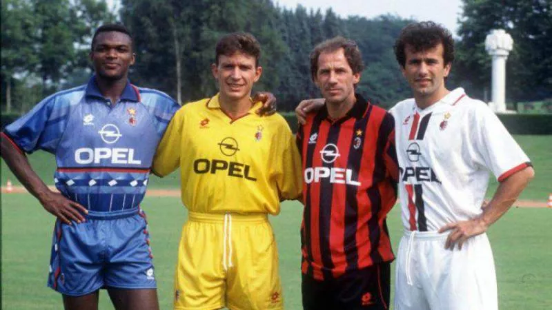 Les 10 maillots les plus bizarres de l’AC Milan