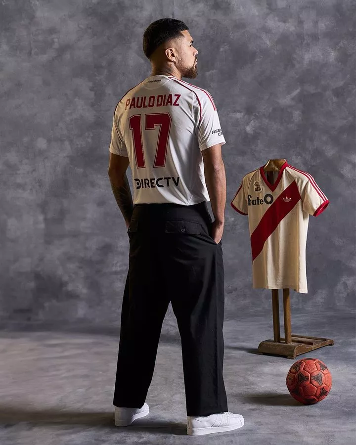 River Plate s'inspire de la saison 1986 sur son nouveau maillot domicile