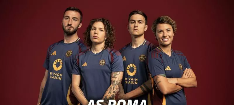 La Roma sort un maillot third avec un ancien blason