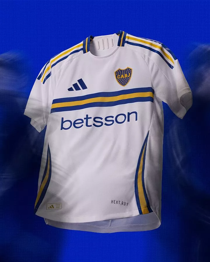 Boca Juniors degaine son nouveau maillot exterieur Degaine