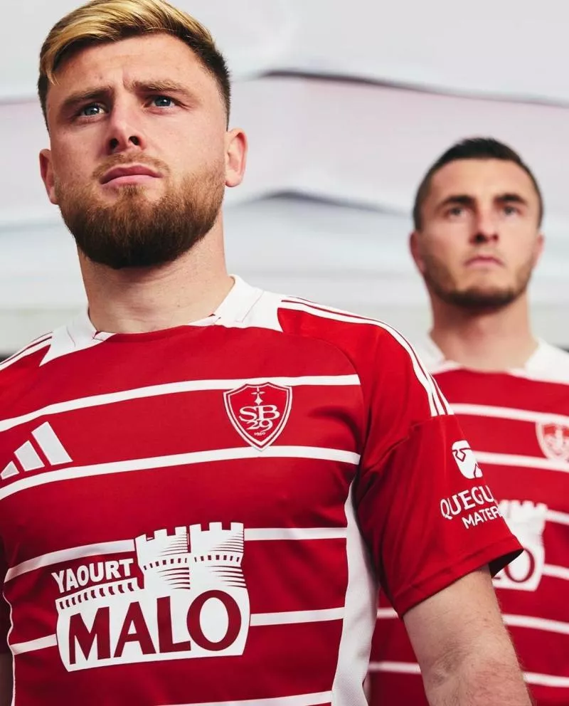 Le Stade Brestois sort son maillot spécial Ligue des Champions !