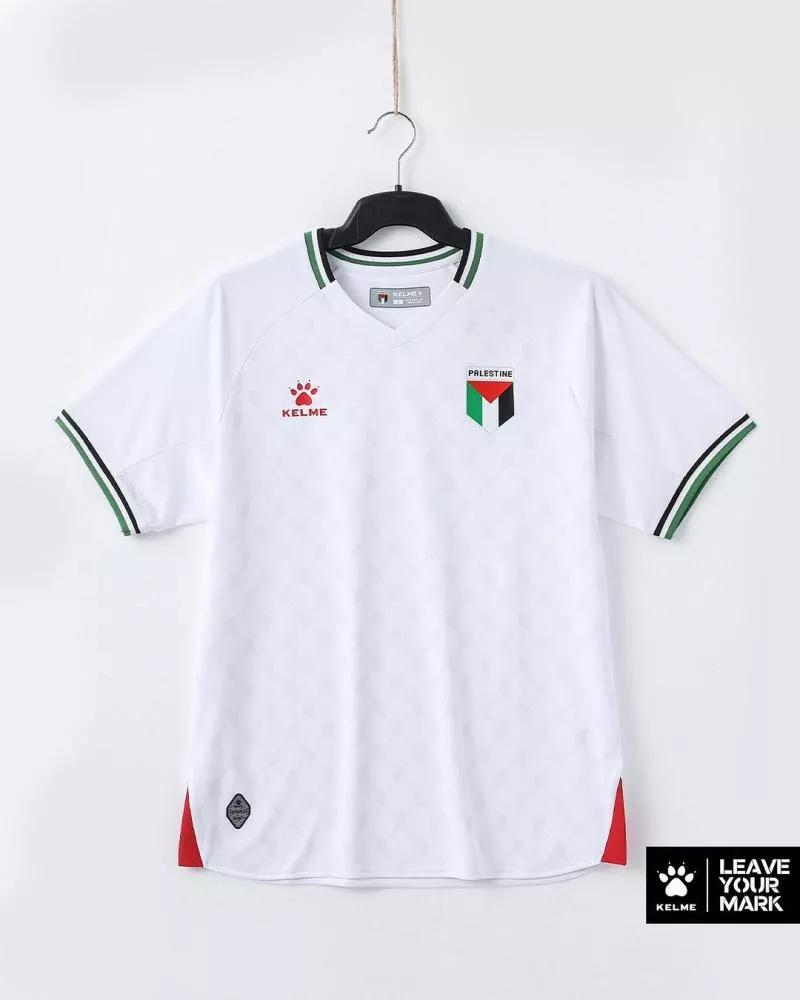 La Palestine dévoile des nouveaux maillots avec un motif keffieh