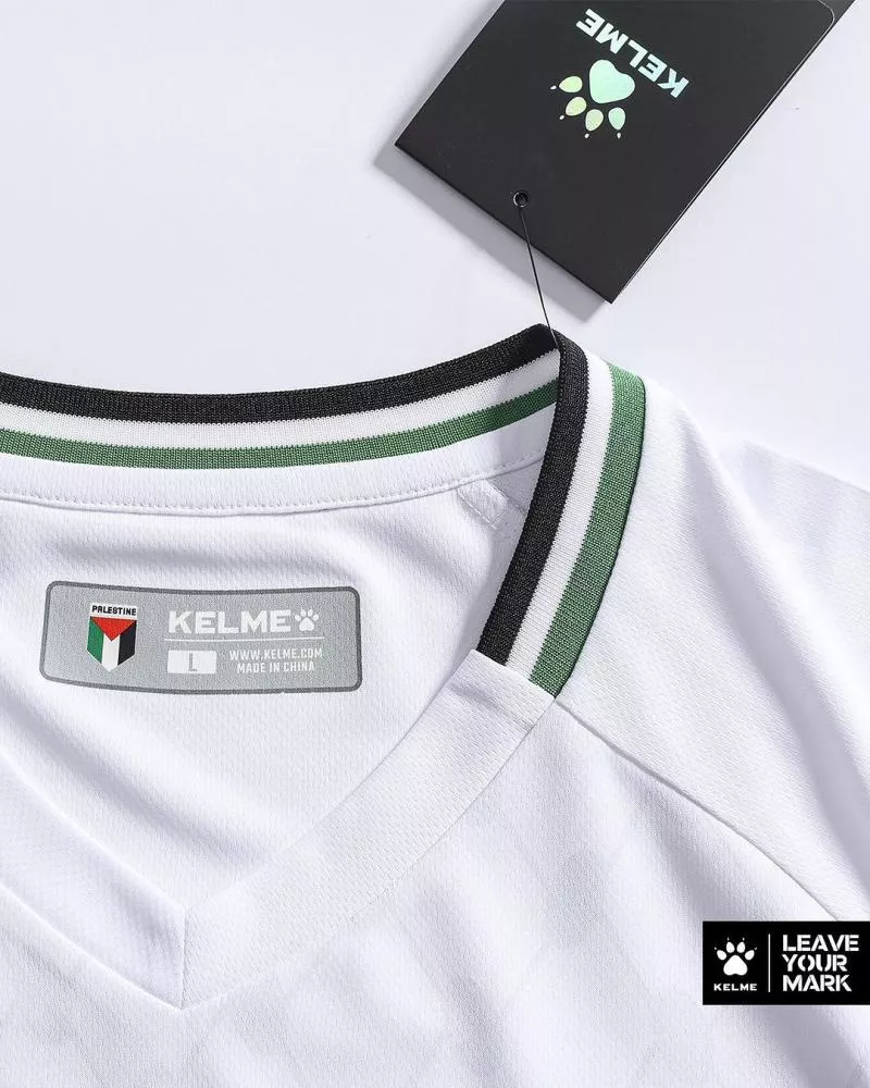 La Palestine dévoile des nouveaux maillots avec un motif keffieh