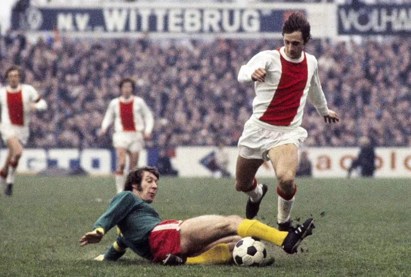 Aad Mansveld / Johan Cruyff - 22.08.1971 - Ajax Amsterdam / FC Den Haag - Eredivisie Photo : VI Images / Icon SPort   - Photo by Icon Sport