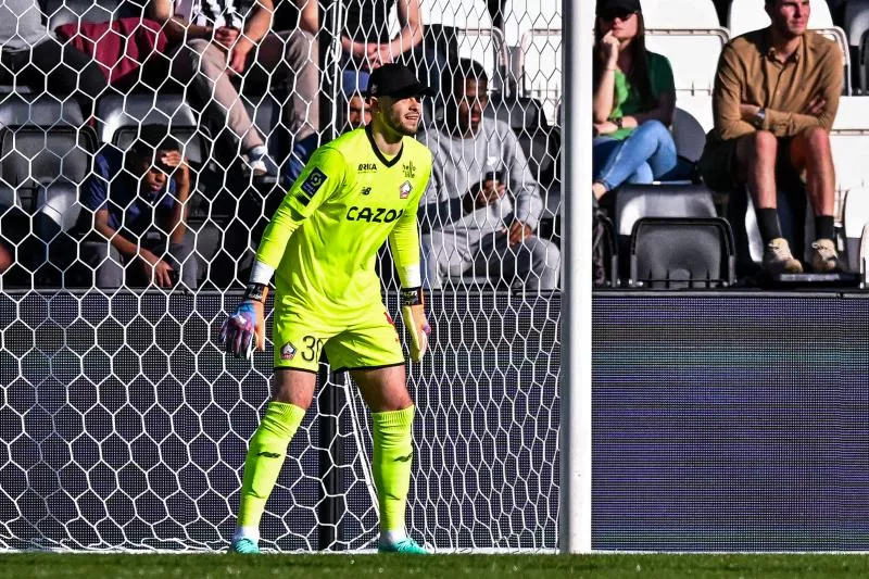 Lucas CHEVALIER of Lille during the French Ligue 1 Uber Eats soccer match between Angers and Lille at Stade Raymond Kopa on April 8, 2023 in Angers, France. (Photo by Baptiste Fernandez/Icon Sport)   - Photo by Icon Sport