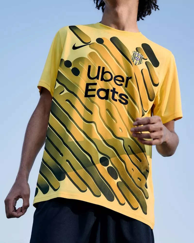 Uber Eats dévoile 50 maillots pour des clubs amateurs