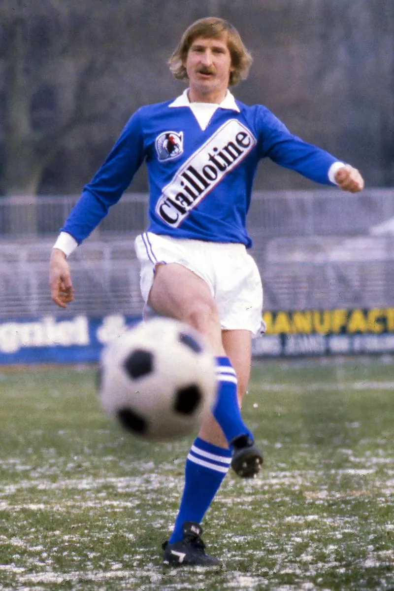 Andrzej Szarmach  - 08.12.1980 - Magazine Auxerre - Division 1  Photo : Gerard Bedeau / Icon Sport   - Photo by Icon Sport