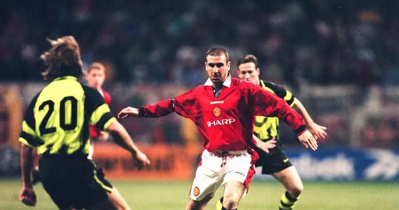 L’histoire du col relevé d’Eric Cantona