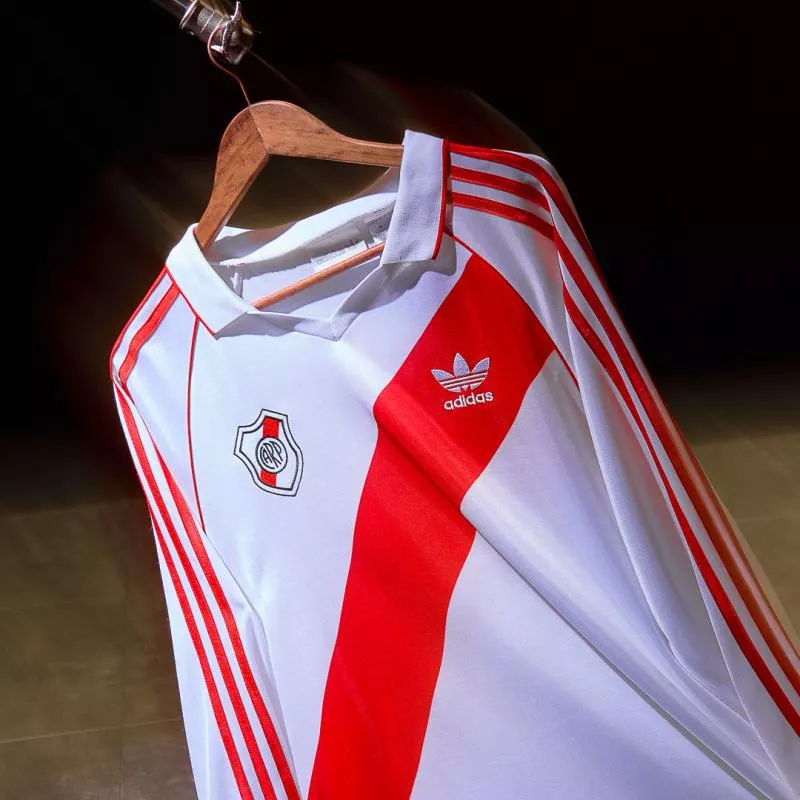 River Plate dévoile une collection rétro en hommage à la saison 1994