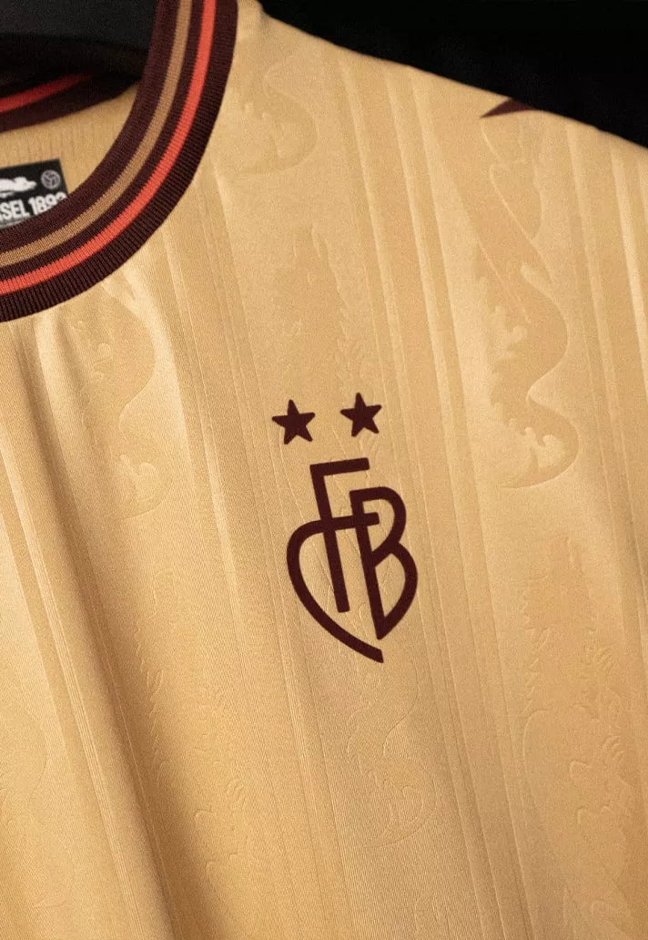 Un nouveau maillot rempli d'histoire pour le FC Bâle