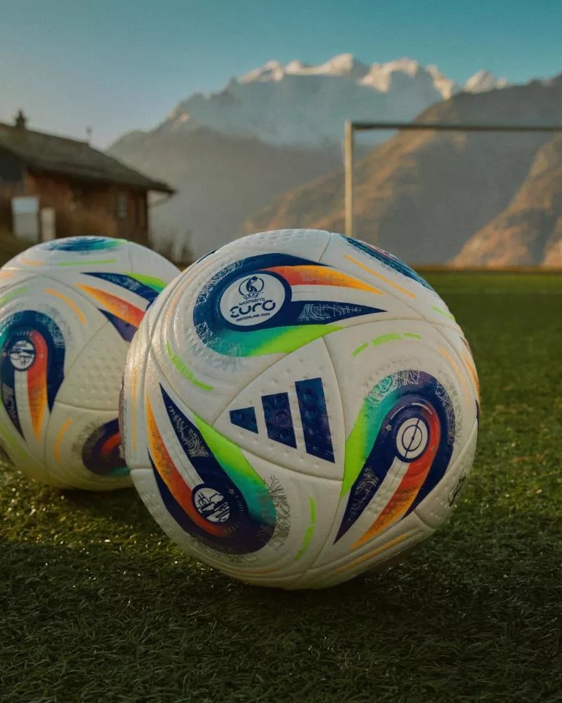 adidas présente le ballon de l'Euro féminin 2025 !