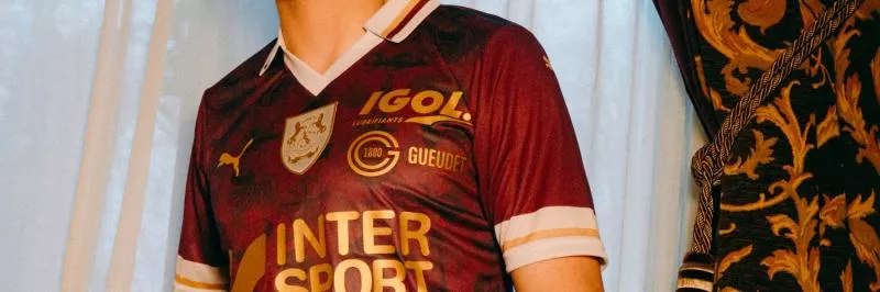 L’Amiens SC révèle un maillot third en hommage à Jules Verne !