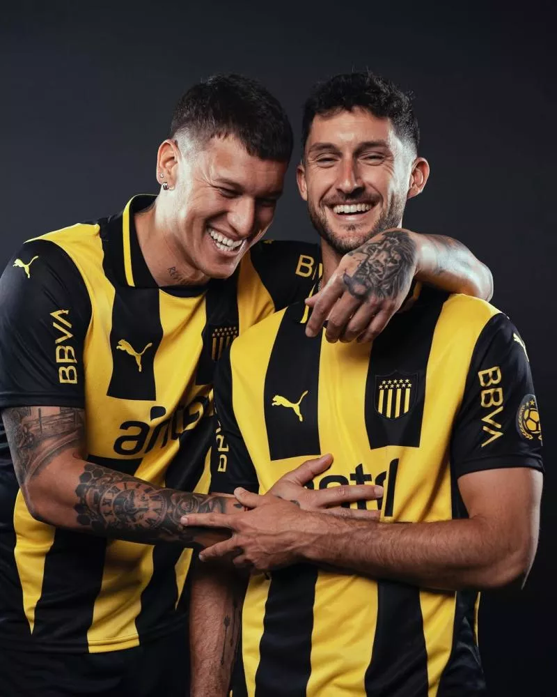 Peñarol lance son maillot domicile pour la saison 2025