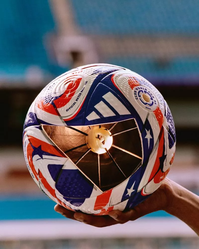 adidas présente le ballon de la prochaine Coupe du monde des clubs