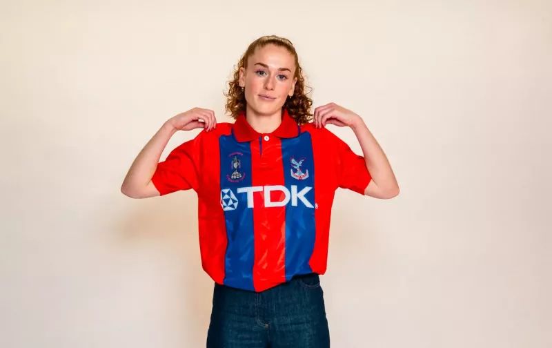 Crystal Palace réédite un maillot historique des 90s