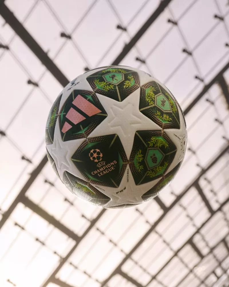 adidas présente le nouveau ballon de la Ligue des champions !