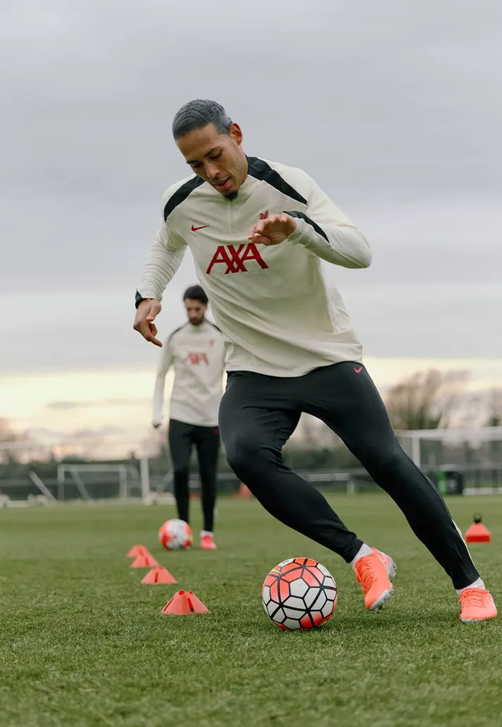 Nike réédite des ballons emblématiques de la Premier League