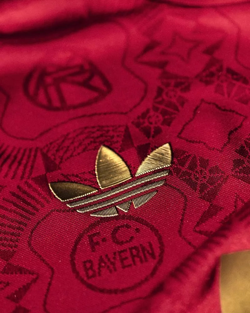 Le Bayern Munich dévoile un sublime maillot pour ses 125 ans