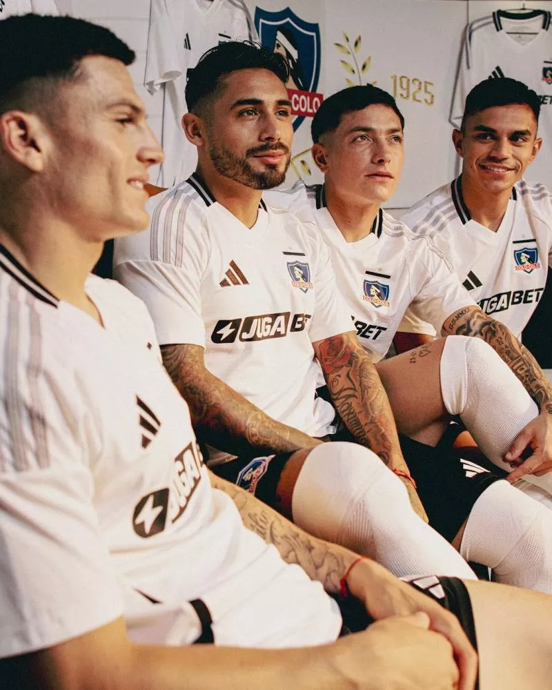 Les nouveaux maillots de Colo-Colo avec adidas