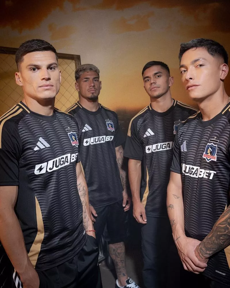 Les nouveaux maillots de Colo-Colo avec adidas