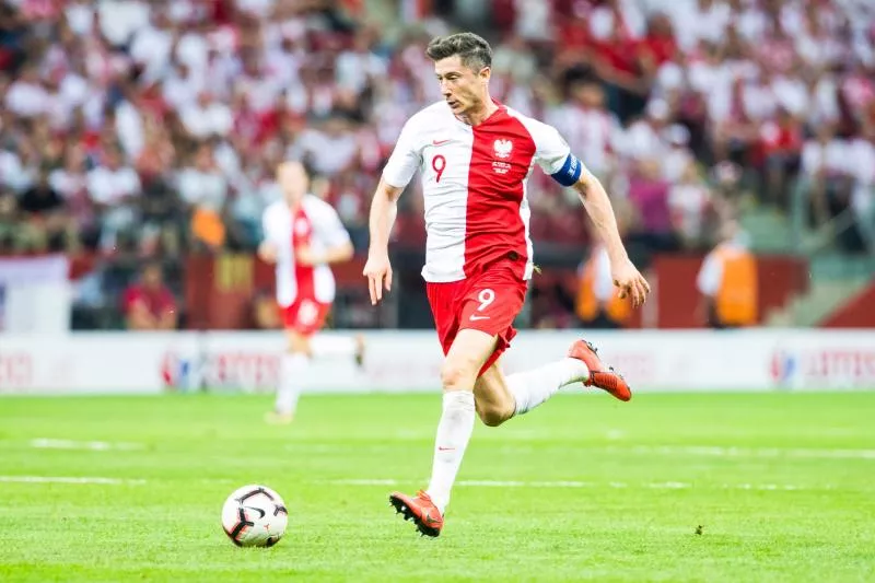 Robert Lewandowski during the UEFA Euro 2020 qualification match between Poland and Israel on June 10th, 2019. Photo : Marcin Karczewski / Newspix / Icon Sport   - Photo by Icon Sport