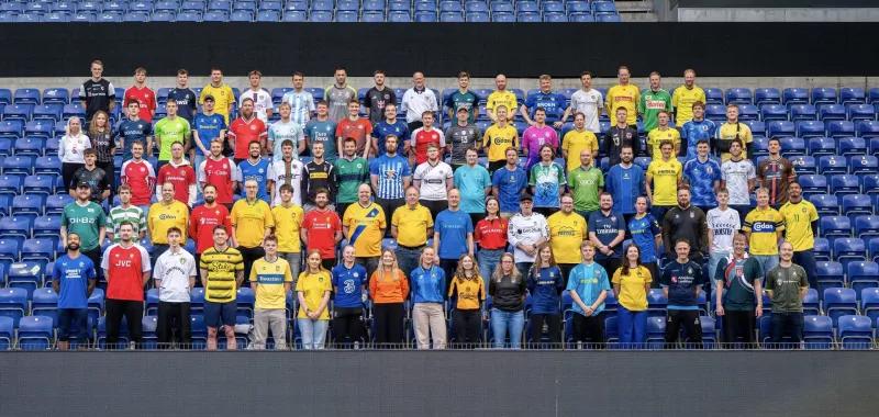 Quand les joueurs de Brøndby débarquent à l’entraînement avec des maillots d’autres clubs