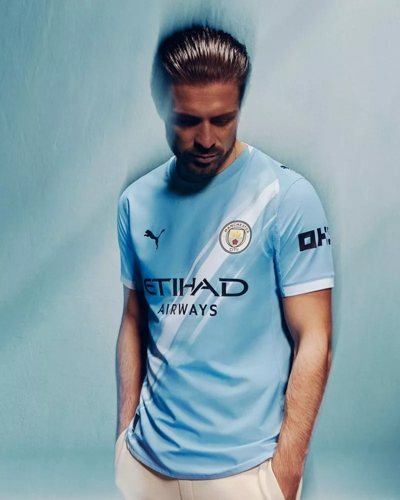 PUMA et Manchester City dévoilent le maillot domicile de la saison 2025/26