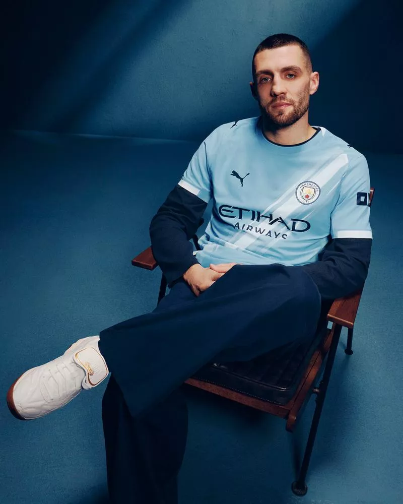 PUMA et Manchester City dévoilent le maillot domicile de la saison 2025/26