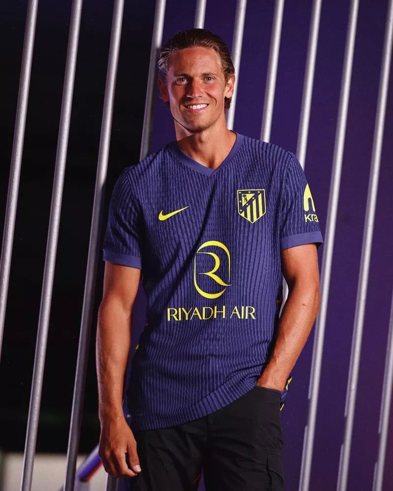 Le nouveau maillot extérieur de l'Atletico s'inspire d'AC/DC