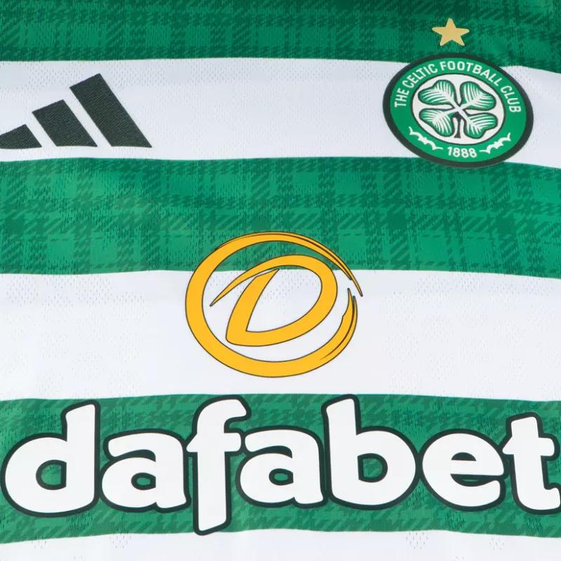 Le Celtic Glasgow dévoile son nouveau maillot domicile pour la saison 2025/2026
