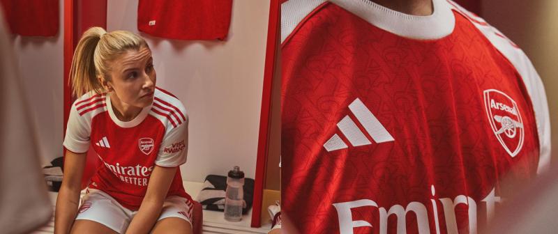 Arsenal lance son nouveau maillot domicile pour la saison 2025-2026