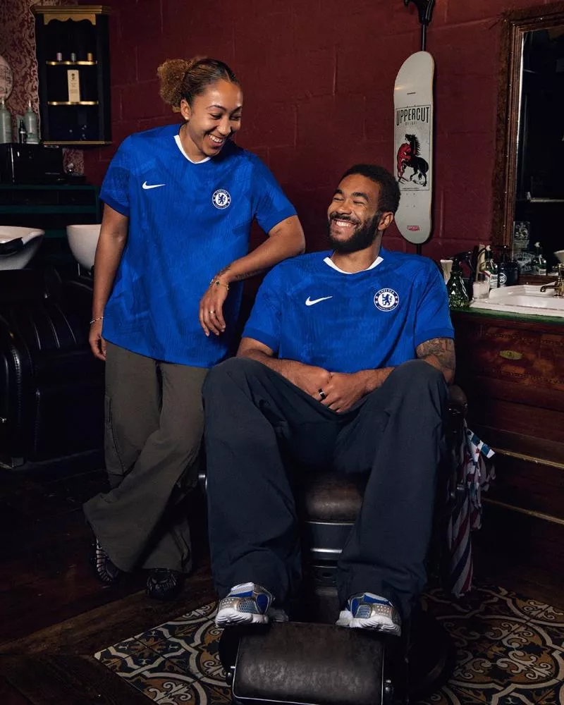 Chelsea revient au classique sur son nouveau maillot domicile