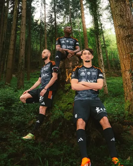 Le FC Annecy met le trail running à l'honneur sur son nouveau maillot third