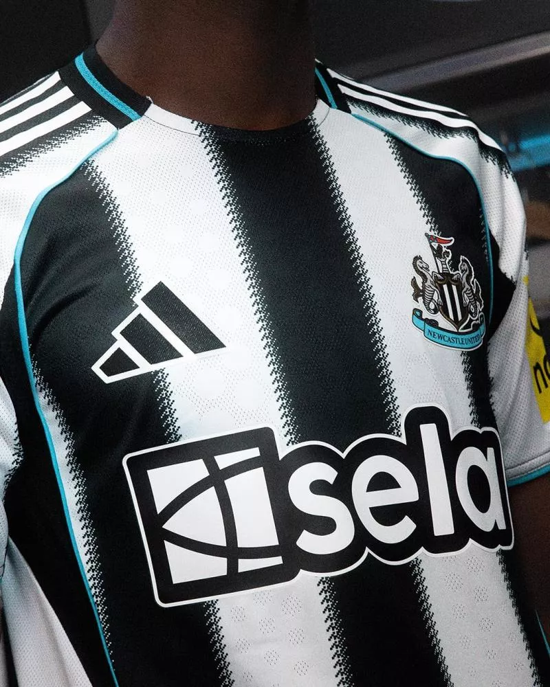 Newcastle lance son nouveau maillot domicile avec adidas