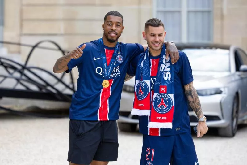 Le maillot étoile du PSG se revend 450 euros