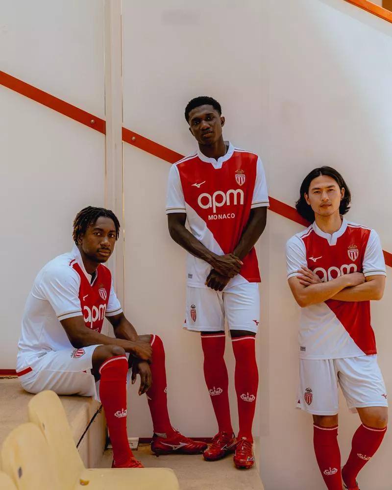 L'AS Monaco présente son nouveau maillot domicile avec Mizuno !