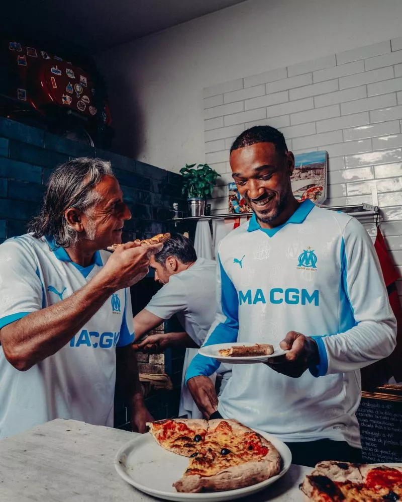 L’OM révèle son nouveau maillot domicile à travers un shooting XXL