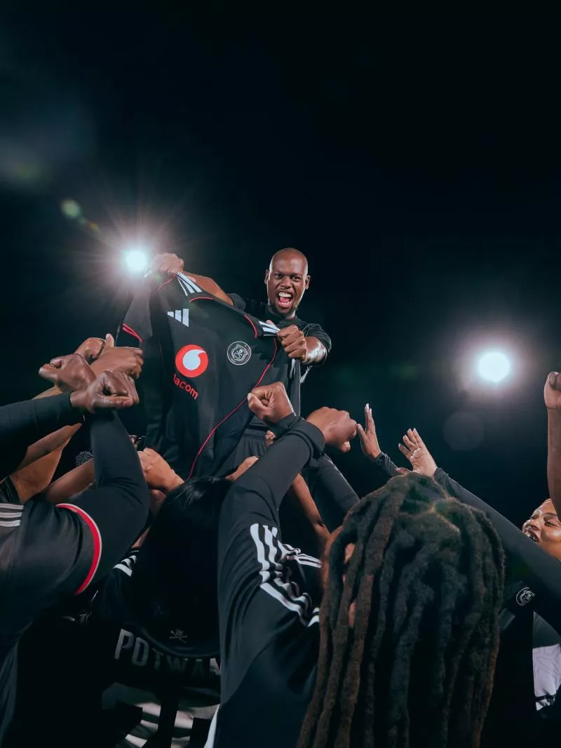 Les Orlando Pirates dévoilent leurs nouveaux maillots avec adidas