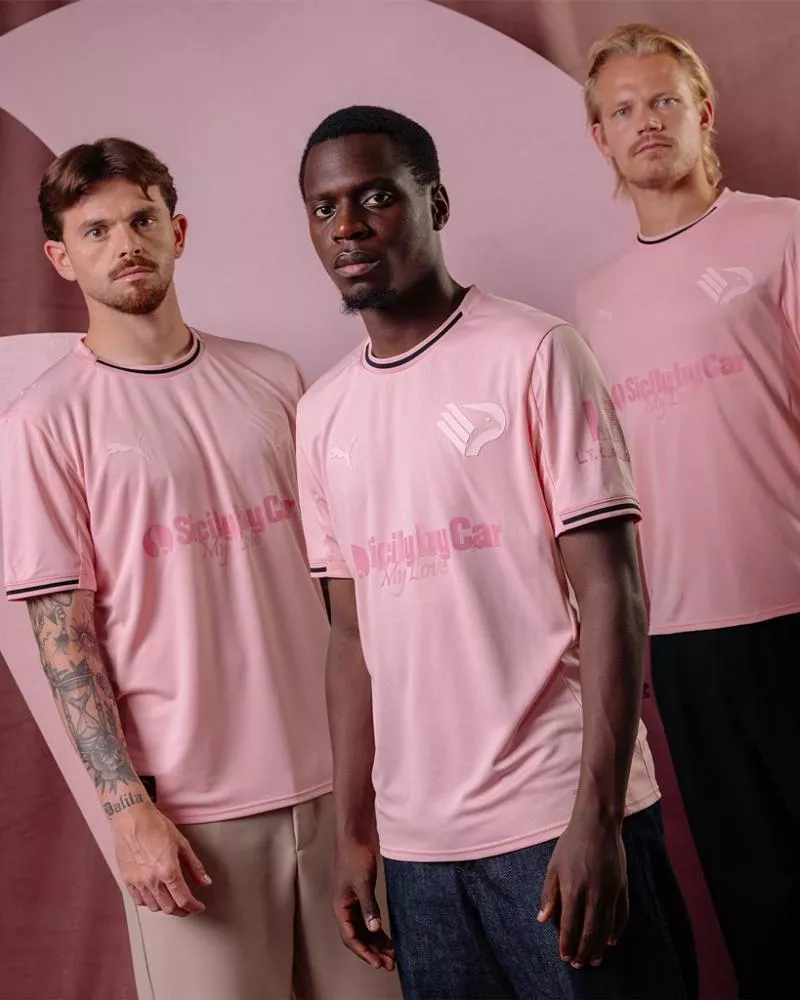 Le nouveau maillot domicile de Palerme est un petit bonbon