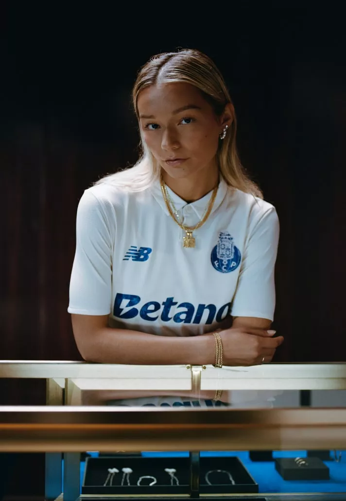 Le FC Porto et New Balance lancent un sublime maillot third pour l'été