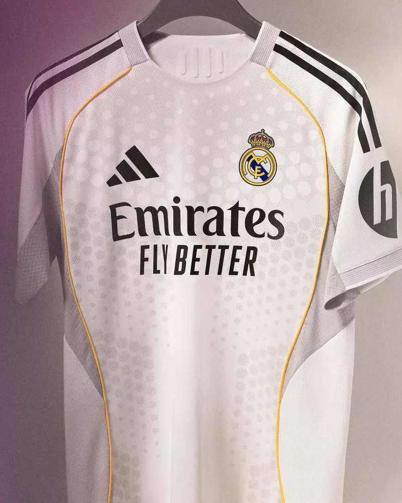 Le nouveau maillot domicile 2025-2026 du Real Madrid par adidas