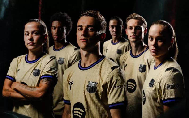 Le FC Barcelone sort un maillot extérieur avec le logo de Kobe Bryant