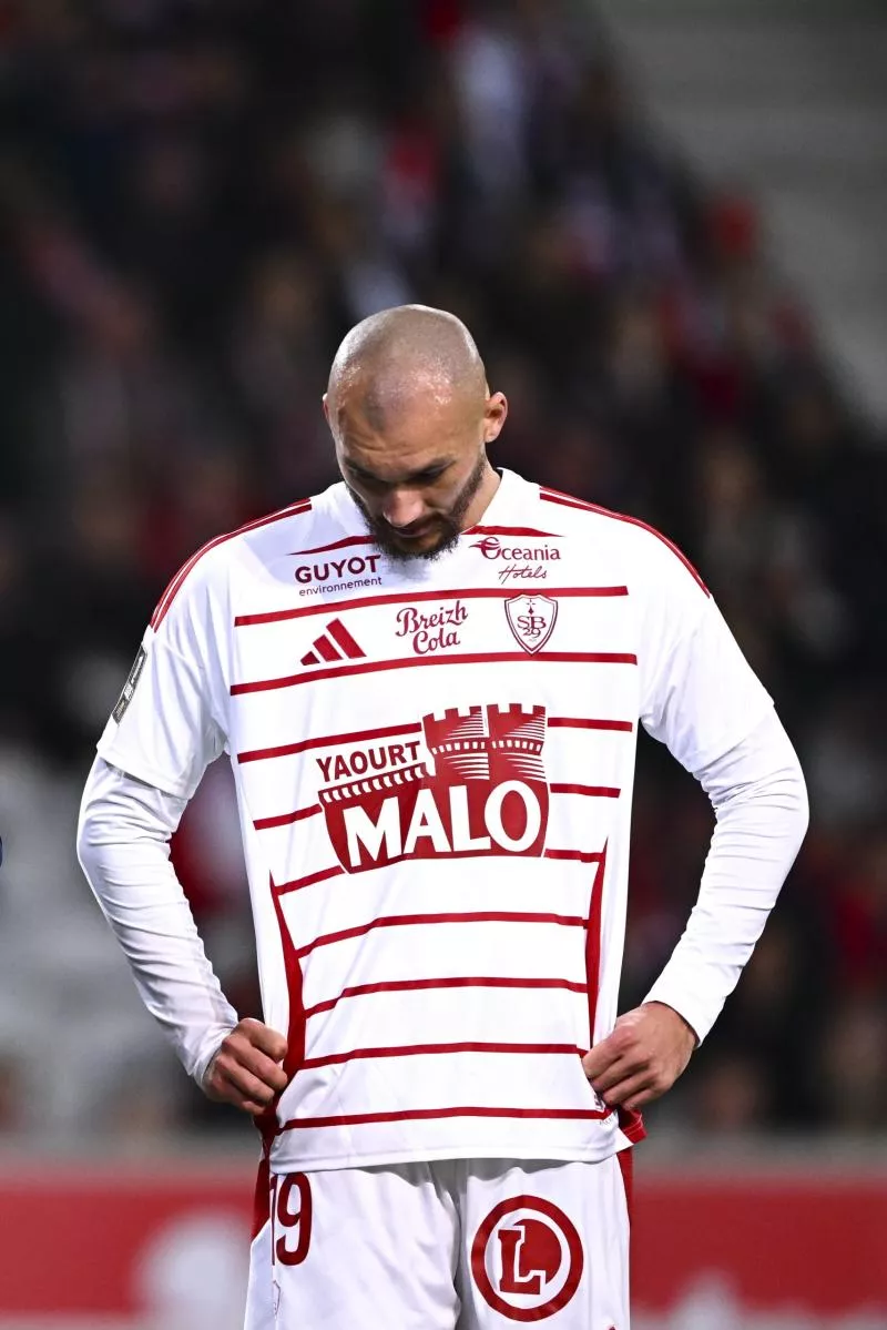 Ludovic AJORQUE of Brest looks dejected during the Ligue 1 McDonald's match between Lille and Brest at Stade Pierre-Mauroy on December 6, 2024 in Lille, France. (Photo by Baptiste Fernandez/Icon Sport)   - Photo by Icon Sport